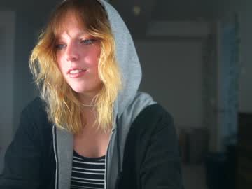 webcam girl crimsonxrapture image #1050069