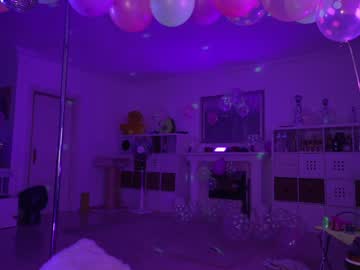 webcam girl hannahjames710 image #4354559