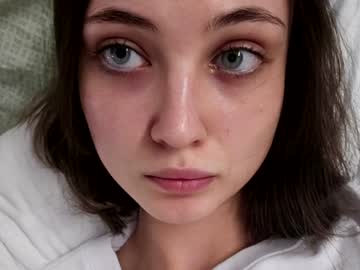 webcam girl lauratanguy image #8567003