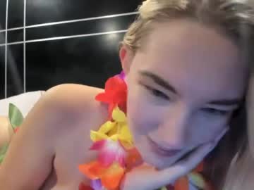 webcam girl mariah95 image #408029