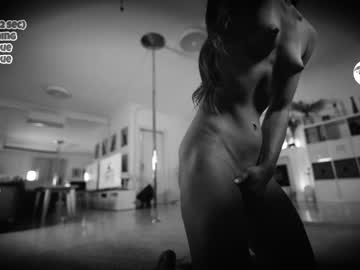 webcam girl hannahjames710 image #5523652
