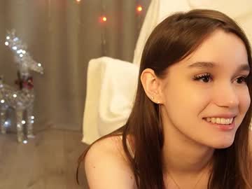 webcam girl harrieteasley image #8756301