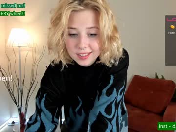 webcam girl lottie_shine image #3857341
