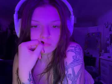 webcam girl ultravioletts image #8393685