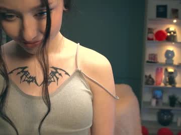 webcam girl ella_knockers image #1140511