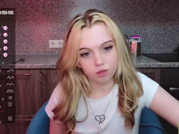 webcam girl small_blondee image #4255974