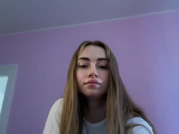 webcam girl strawberryjamx image #5098884