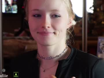 webcam girl bestblondiiecb image #6084533