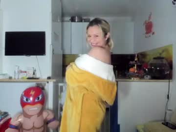webcam girl kiradivine image #3082215