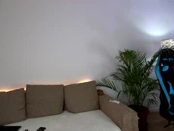webcam girl naughtyrider69 image #2409456