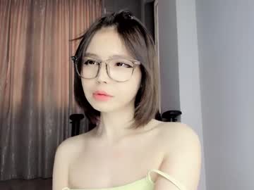 webcam girl shy_dy image #5879826