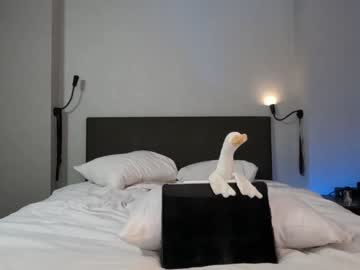 webcam couple ari_lovexo image #5661706