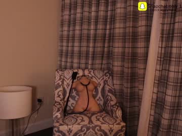 webcam couple ari_lovexo image #6993988