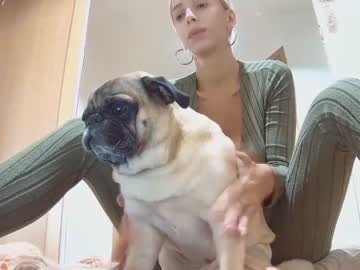 webcam girl royalsquirt_ image #5039875