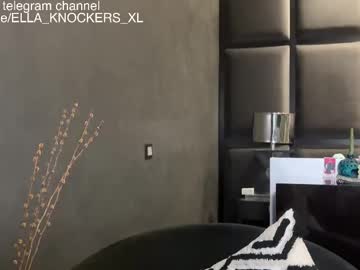 webcam girl ella_knockers_xl image #9493117