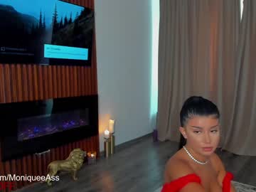 webcam girl moniqueeass image #2312533