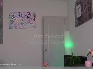 webcam girl petitebrat image #6184553