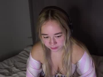 webcam girl kristyspiritedaway image #5926349
