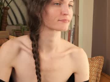 webcam girl yulladao image #8030364
