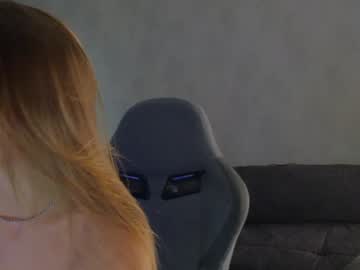 webcam girl tia__moon image #8523976