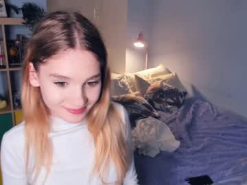 webcam girl shiningdawn image #4807816