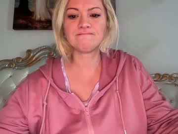 webcam girl kiradivine image #8022848