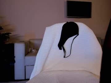 webcam girl hollyextra image #6084011