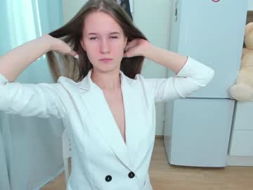 webcam girl yana_squrel_22 image #2885260