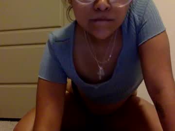 webcam girl rleah832 image #7679498