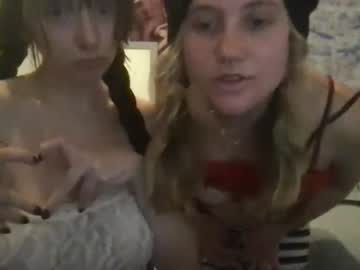 webcam couple thiskittyinheat image #3078751