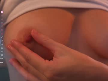 webcam girl lucie_beltran image #9114216