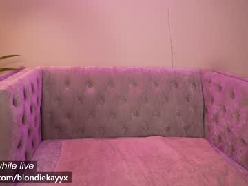 webcam girl blondiekayy image #1778016