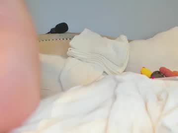 webcam girl eatmygingersnapps image #7385531