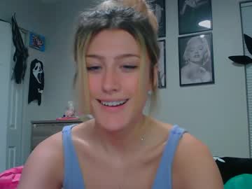 webcam girl briadominick image #7758150