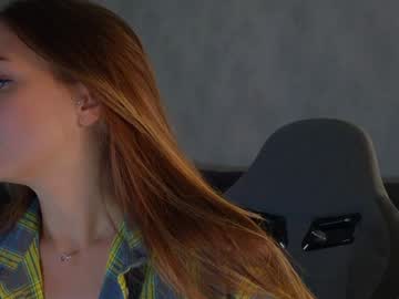webcam girl tia__moon image #8582361