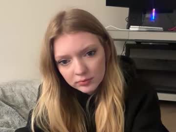 webcam girl toriwells1 image #8714039