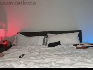 webcam couple ari_lovexo image #4064322