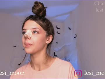 webcam girl lesi_moon image #5571812
