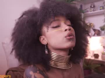 webcam girl cooper_reds image #7481516