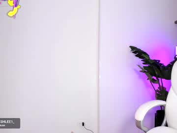 webcam girl ashley2004_ image #9692773
