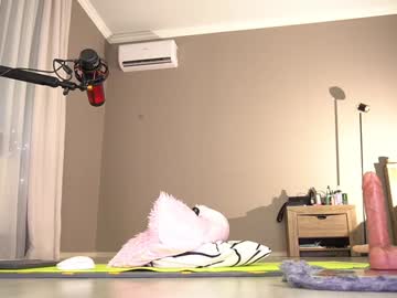 webcam girl queenelia image #8187015
