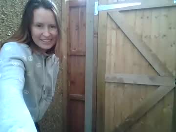 webcam girl eatmypie69 image #5730552