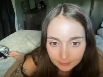 webcam girl naughtymiss222 image #2221311
