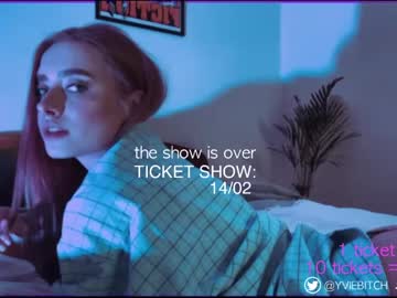 webcam girl _yvie_ image #3718746