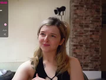 webcam girl lucydelovely image #4910079