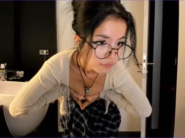 webcam girl akino_17 image #1853843