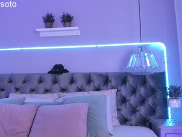 webcam girl naomii_soto image #8643675