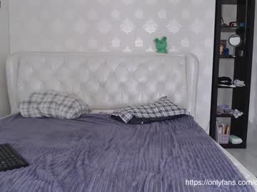 webcam girl _mllymoore_ image #2261246
