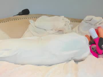 webcam girl eatmygingersnapps image #8079614