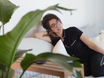 webcam girl lizmreow image #1029164